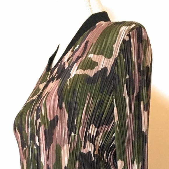 Charlotte Russe Camo jacket, Sz med - Picture 4 of 5